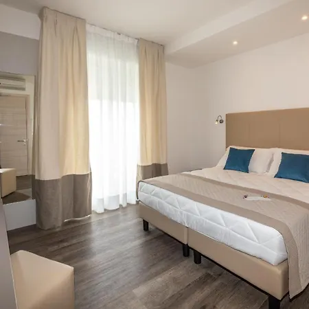 迈耶酒店 3* 利多迪迪耶索洛