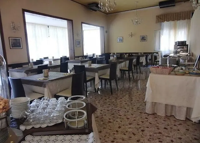 Mayer Отель Лидо-ди-Езоло